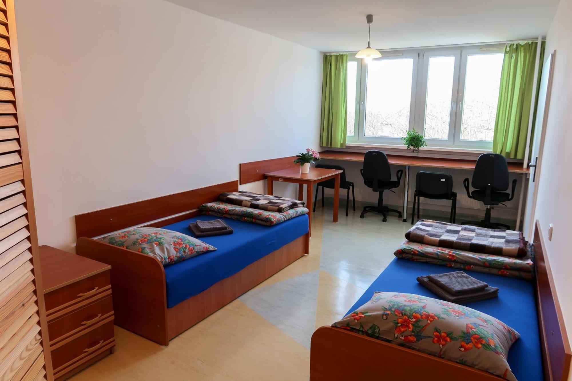 Dom Studencki Raj Hostel Wroclaw Exterior photo